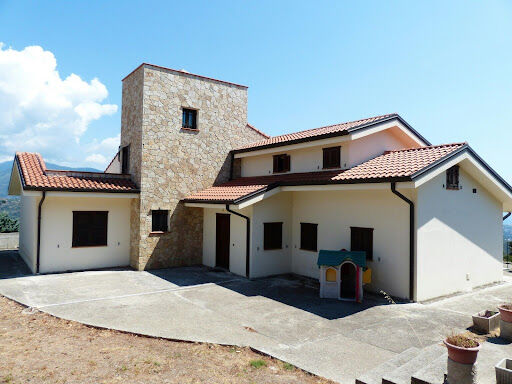 8 Proven Roof Maintenance Tips to Save You Money